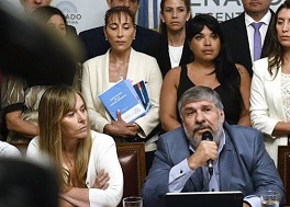 http://www.lacorameco.com.ar/imagenes/bloque_peron_senado.jpg