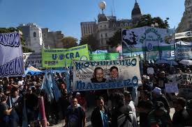 http://www.lacorameco.com.ar/imagenes/cgt_marcha1-05.jpeg