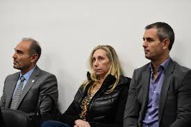 http://www.lacorameco.com.ar/imagenes/karina_menem.jpg