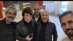 http://www.lacorameco.com.ar/imagenes/los_menem.jpg