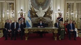 http://www.lacorameco.com.ar/imagenes/milei_bco-central.jpg
