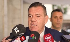http://www.lacorameco.com.ar/imagenes/montenegro3.jpg