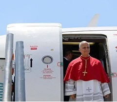 http://www.lacorameco.com.ar/imagenes/papa_leon.jpg