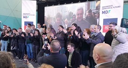 http://www.lacorameco.com.ar/imagenes/pulti_presento.jpg