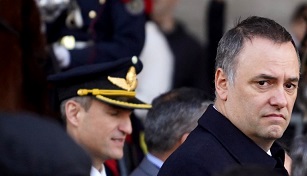 http://www.lacorameco.com.ar/imagenes/renunci_adorni1.jpg
