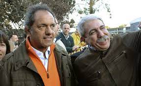 http://www.lacorameco.com.ar/imagenes/scioli_anibal.jpg