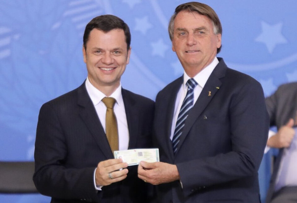 http://www.lacorameco.com.ar/imagenes/torres-bolsonaro.jpg